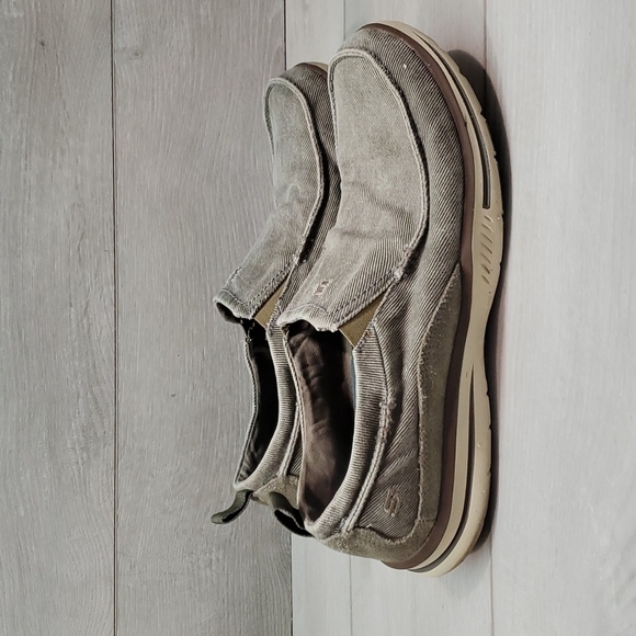 Skechers Mens Relaxed fit Air Cooled Memory foam Loafer Slip on shoes sz 8 - Picture 2 of 12